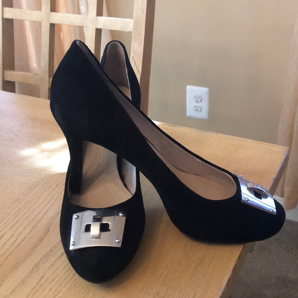 RockPort Black Suede Pumps